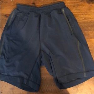 Lulu lemon lines shorts
